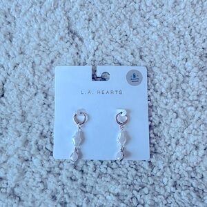 LA HEARTS EARRING